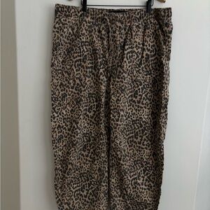 GAP Leopard Print Pull On Barrel Leg Pant